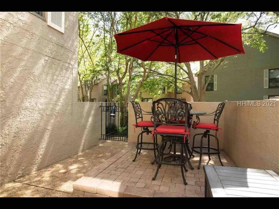 In The Heart Of Harbour Town 2Br 2Ba Pool Access Close To Beach Hilton Head Island Exterior photo